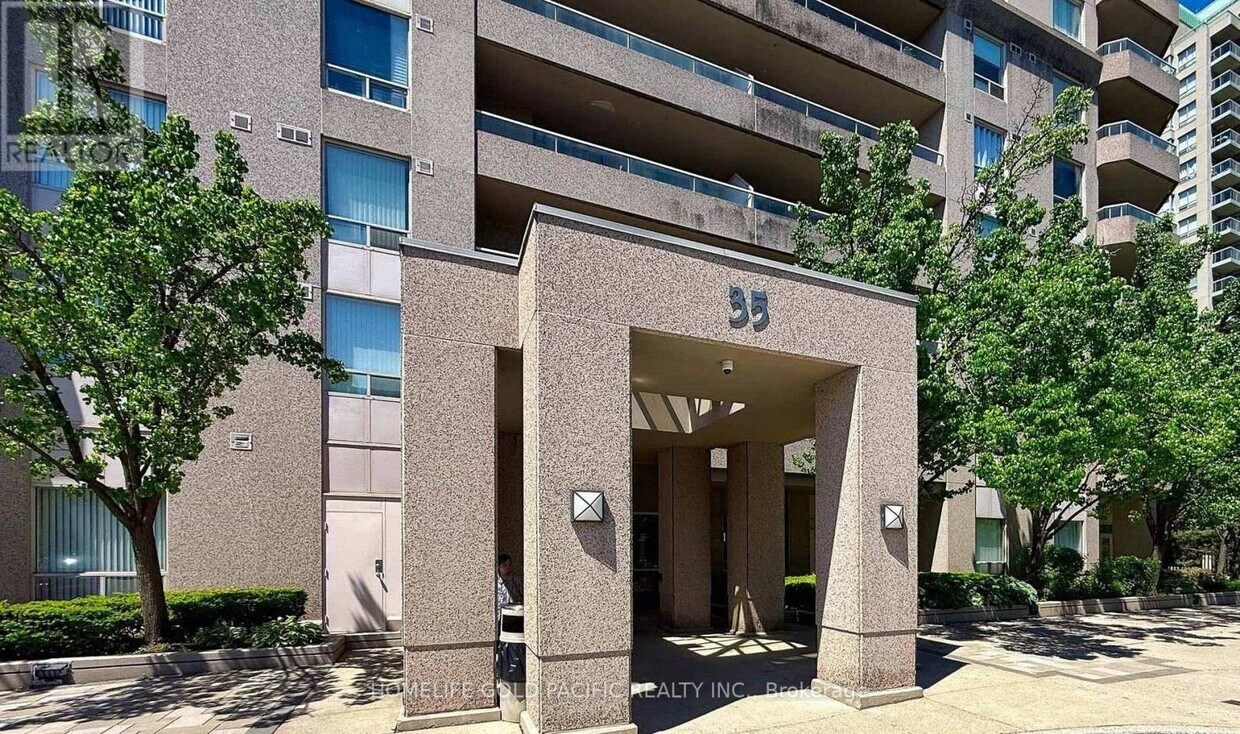Photo du bâtiment - 35 Empress Ave