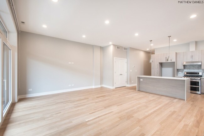 Foto del edificio - 1106 W 18th St