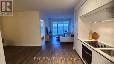 Building Photo - 6 David Eyer Rd