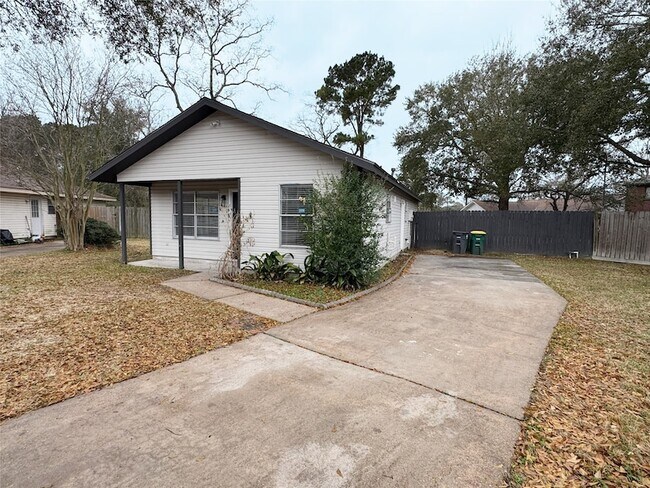 Foto del edificio - 918 Bolton Ct