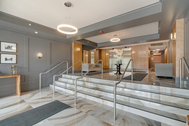 Photo du bâtiment - 8302 Islington Ave.