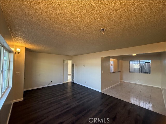 Foto del edificio - 823 E 75th St