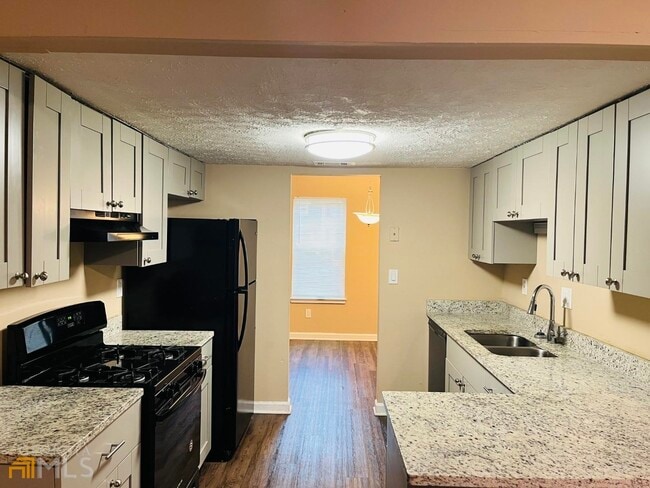 Foto del edificio - 6527 River Park Dr