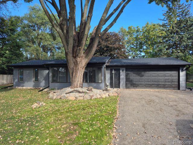 Primary Photo - 6380 Eastlawn Ave