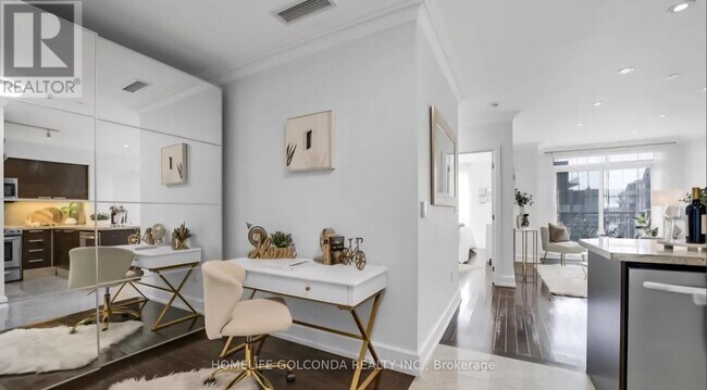 Photo du bâtiment - 650-650 Sheppard Ave E