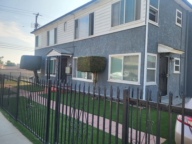 Photo - 10239 S 8th Ave Apartments