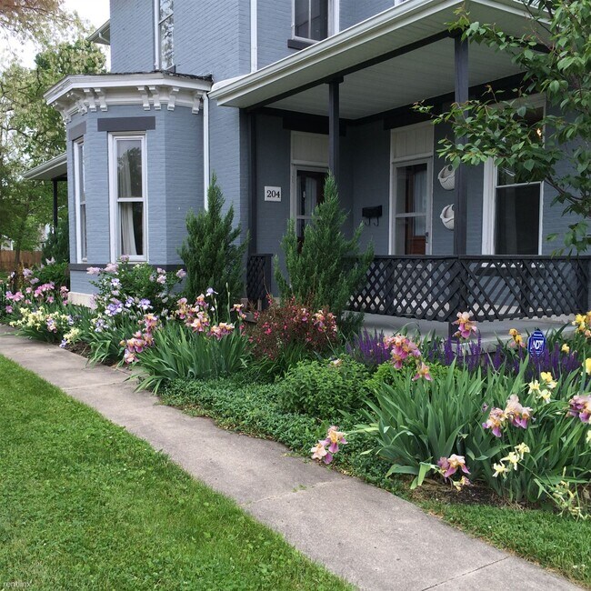Building Photo - 4 br, 2 bath House - 204 E Market St