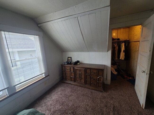 Building Photo - 659/661 Jones Avenue