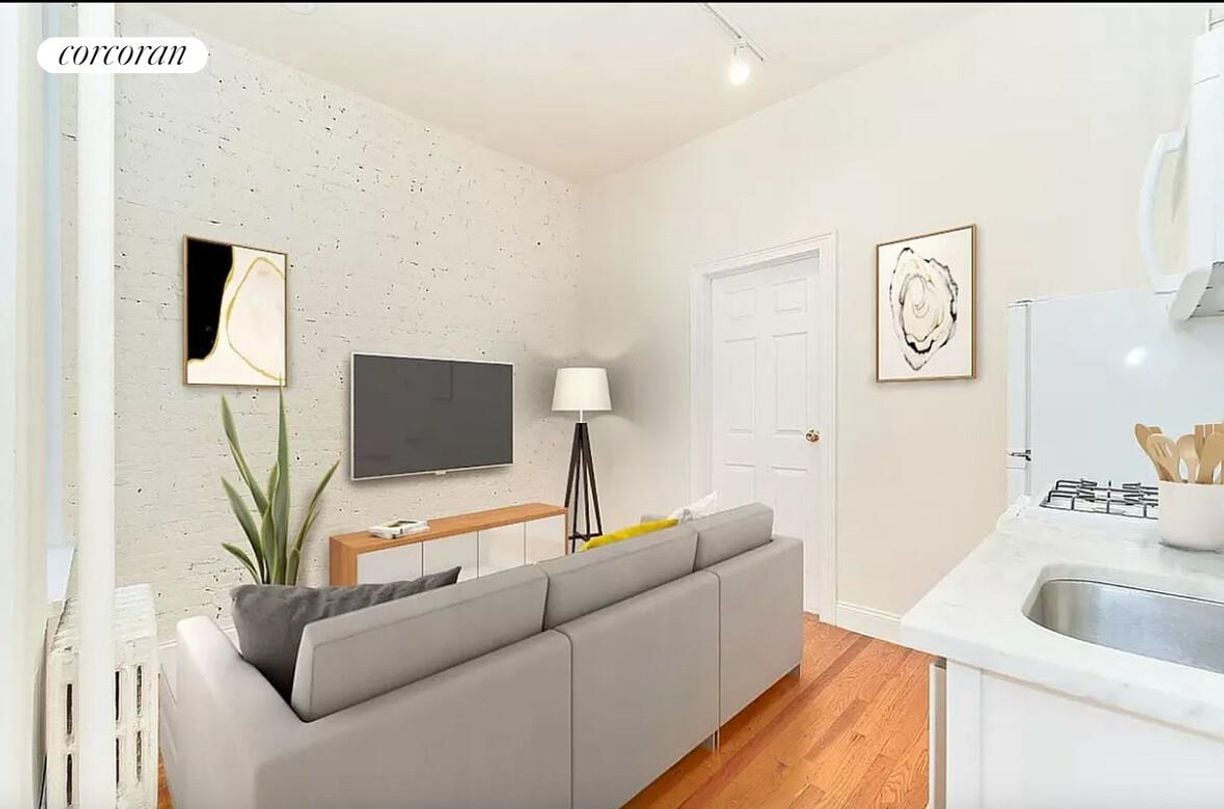 Foto principal - 230 E 25th St