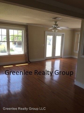 Foto del edificio - 6412 Driftwood Dr