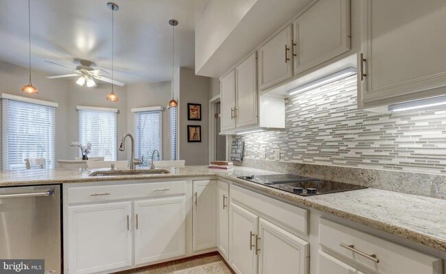 Building Photo - 7932 Lakenheath Way