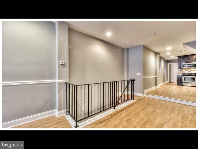 Building Photo - 2120 E Fayette St