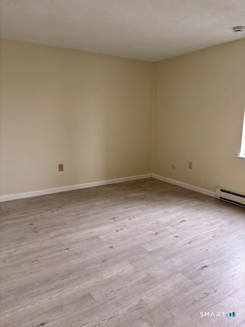 Foto del edificio - 176 Burgundy Hill Ln