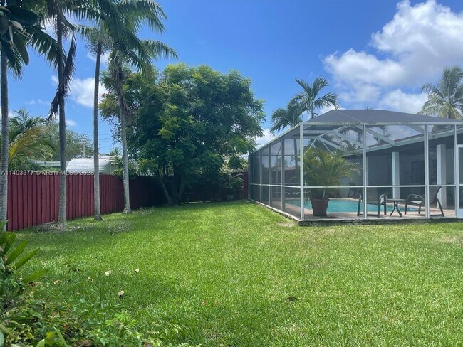 Foto del edificio - 10455 SW 112th St