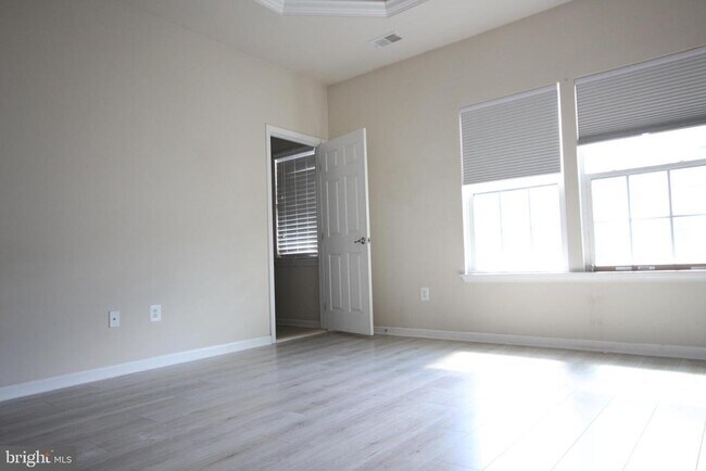 Foto del edificio - 780 Cherry Bark Lane