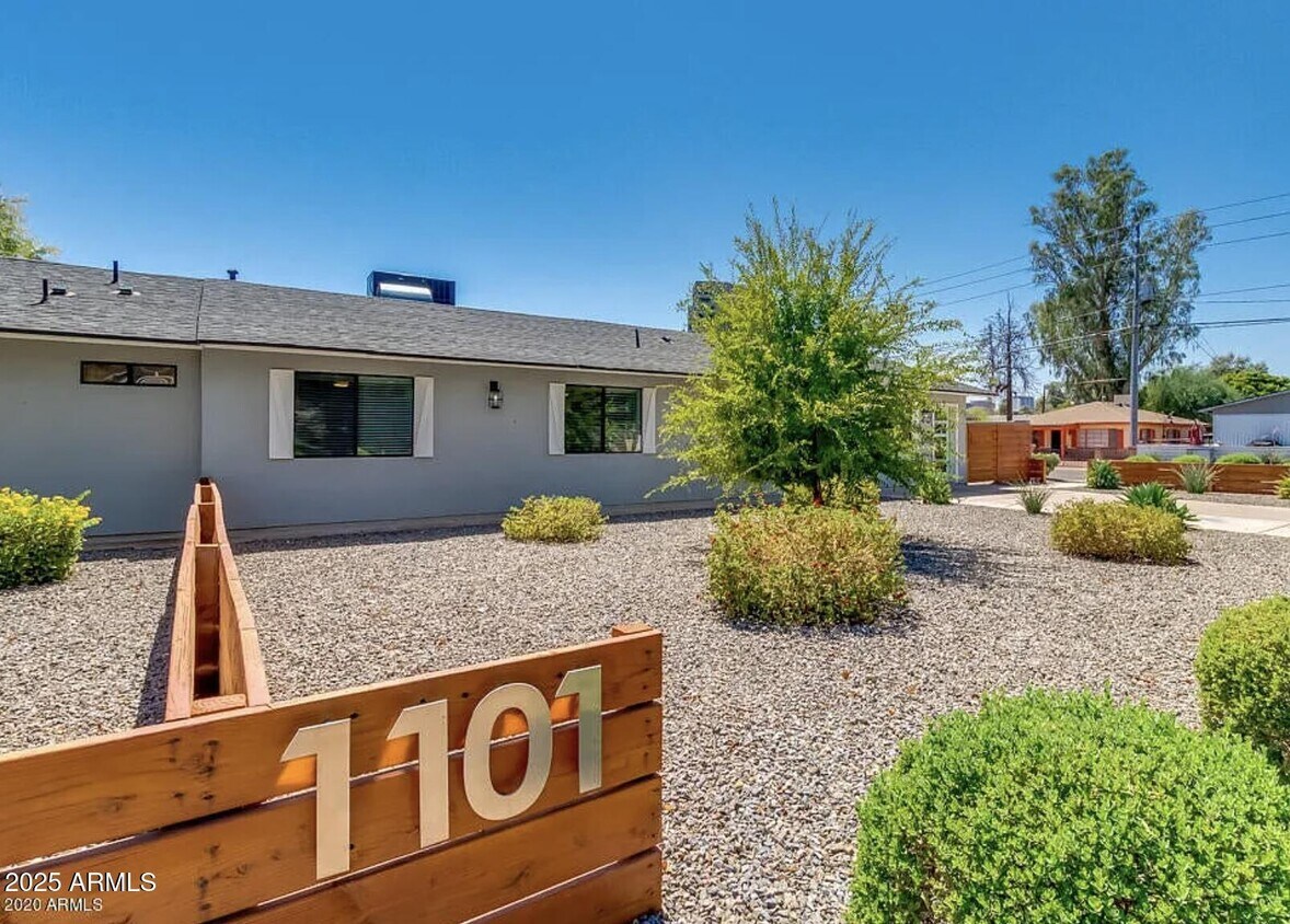 Foto principal - 1101 E Weldon Ave