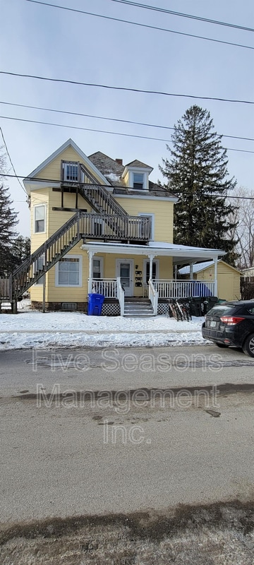 Building Photo - 19 Fletcher Pl