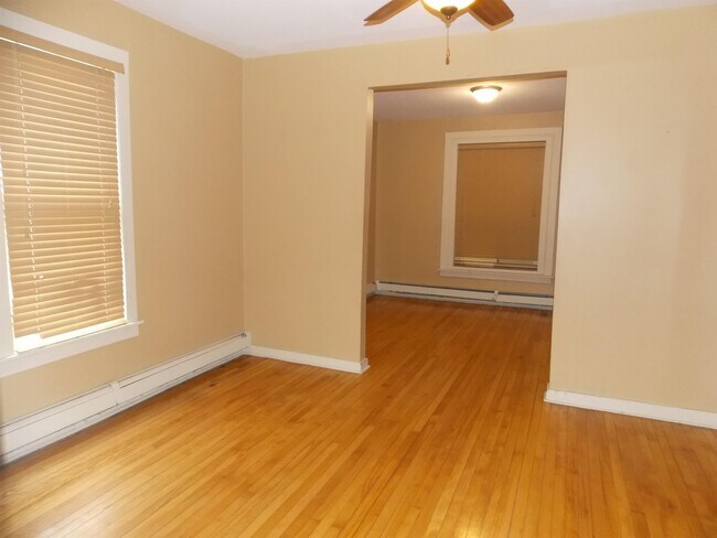 Building Photo - 280 W Goodhue St