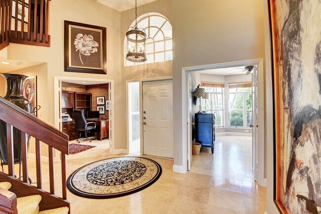 Building Photo - 5250 Windsor Parke Dr