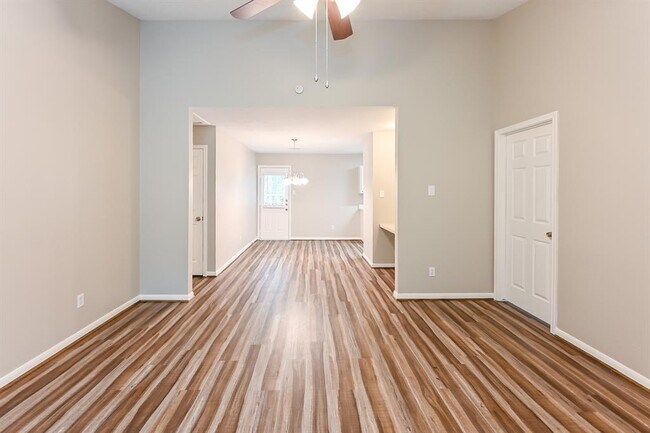 Foto del edificio - 10939 Mockingbird Pl