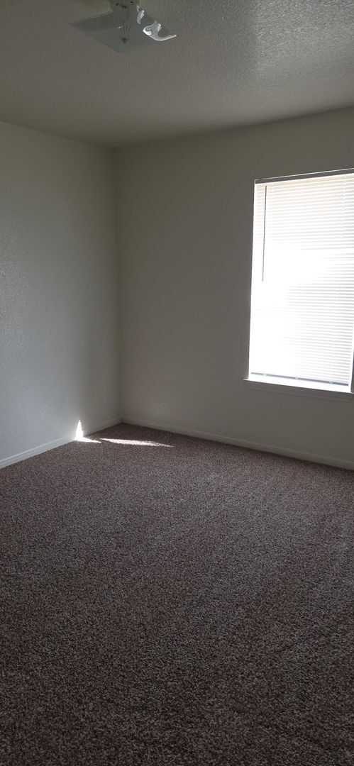 Building Photo - 3400 Cantabrian Dr