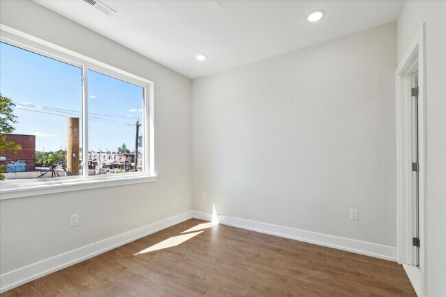 Foto del interior - 723-729 N 35th St