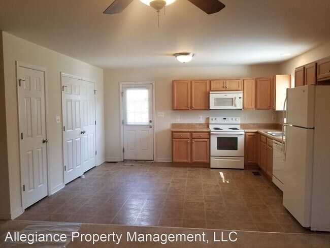 Building Photo - 1 br, 1.5 bath House - 2521 Gravel Hill Rd