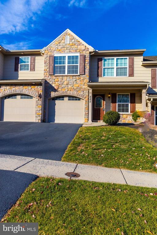 Building Photo - 285 Fieldstone Ct