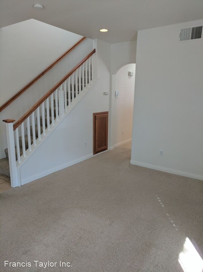 Building Photo - 1559 S Escondido Blvd