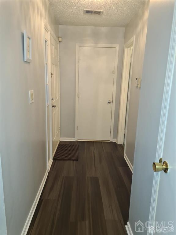 Foto del edificio - 36 Upperbrook Ct