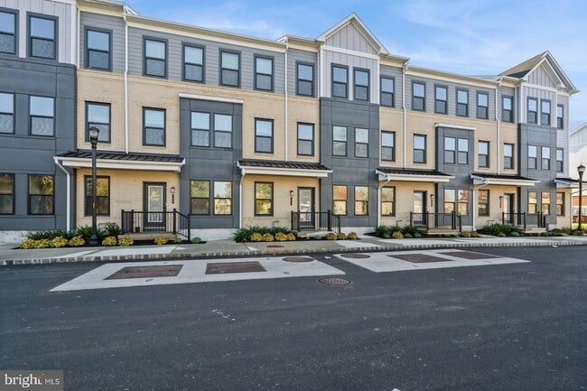 Building Photo - 103 Vaughn Dr Ext