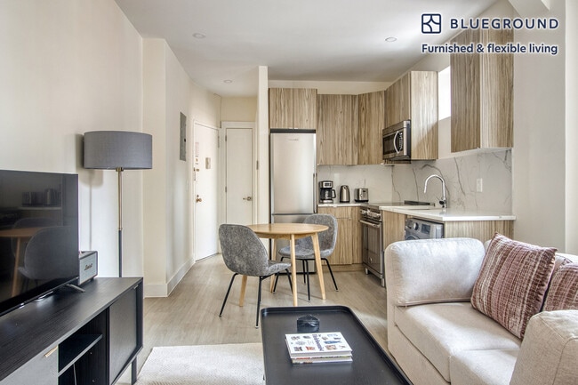 Building Photo - 138 E 38th St