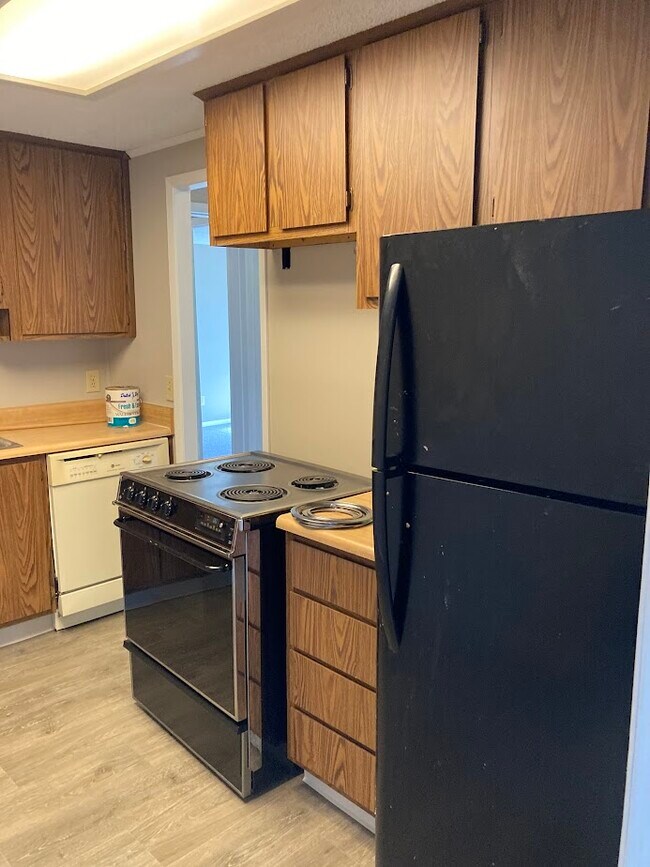 Foto del edificio - 5097 Castlewood Way