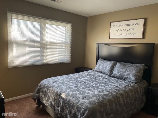 Foto del edificio - 3 br, 1 bath Condo - 20109 Ash Ln