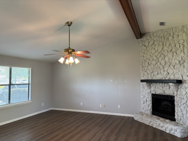 Foto del edificio - 2822 Homestead Rd