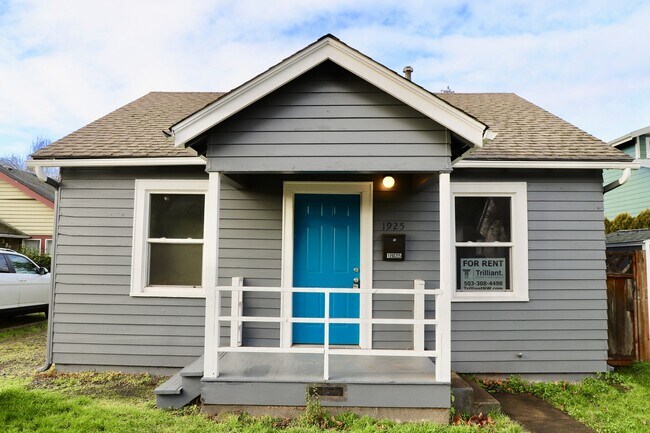 Building Photo - Recently Remodeled 3 bedroom 2 bath Home - Close to State Capitol - On BUS LINE