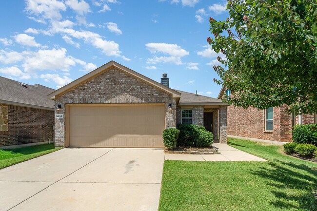 Foto del edificio - 8813 Deadwood Ln