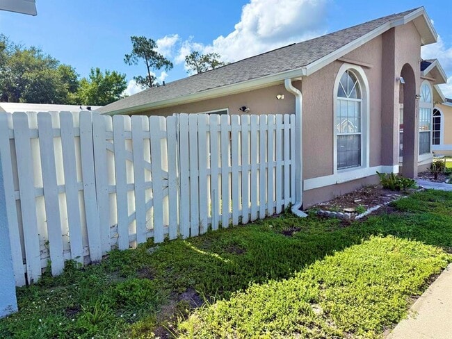 Foto del edificio - 2414 Harbor Town Dr