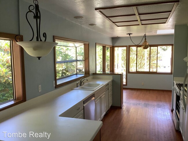 Building Photo - 3 br, 2 bath House - 16715 Coleman Valley ...