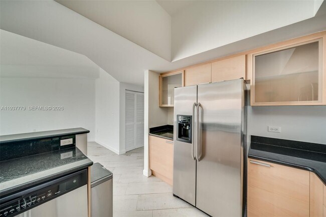 Foto del edificio - 140 S Dixie Hwy