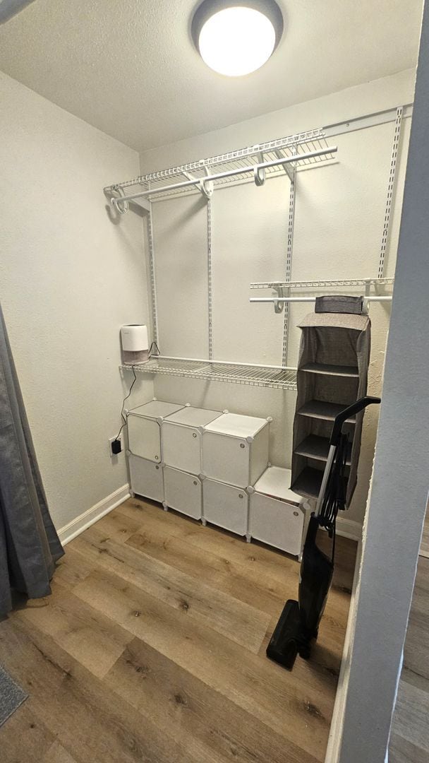 Building Photo - Studio, 1 covered parking with Murphy bed