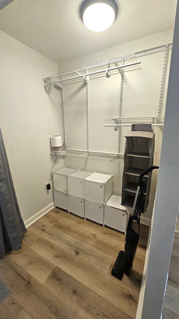 Foto del edificio - Studio, 1 covered parking with Murphy bed