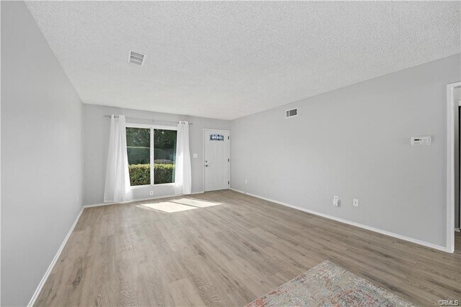 Foto del edificio - 3131 Laurel Ave