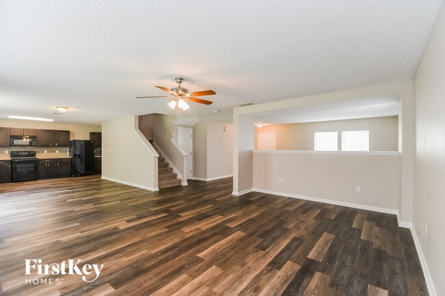 Building Photo - 11661 Carson Lake Dr W