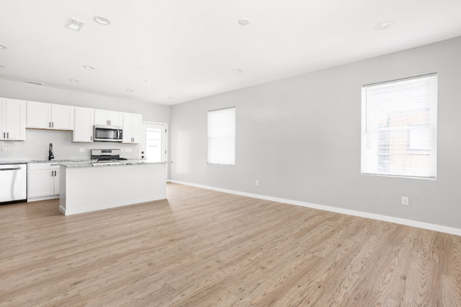 Foto del edificio - 1111 N Hamilton Ave