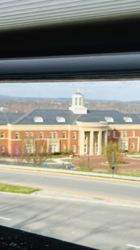 Foto del edificio - 812 Tyler Ave