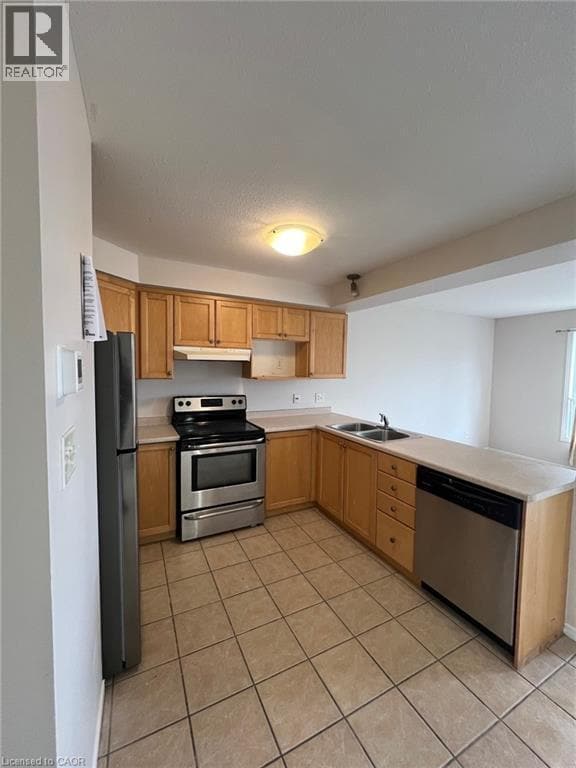 Building Photo - 684B STARFLOWER Avenue