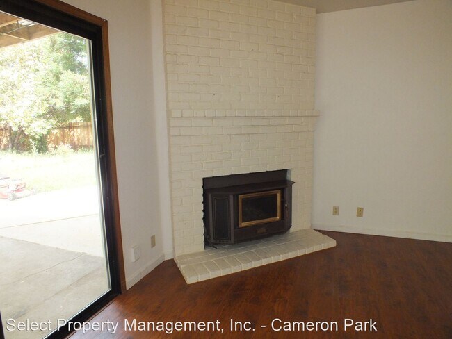 Building Photo - 3 br, 2 bath House - 2740 Hillcrest Drive