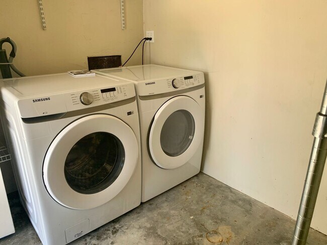 Foto del edificio - 22 Via Buena Vista