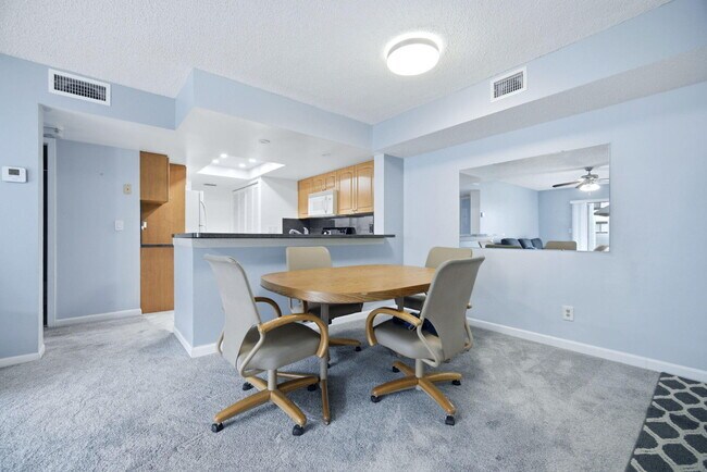 Foto del edificio - 9244 W Atlantic Blvd